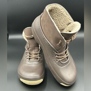 Crocs Boots Mens 8 Womens 10 Brown Clog Lace Up Lined